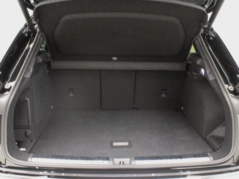 Audi Q3 AUDI Q3 SUV LAUNCH EDITION E-HYBRID 200 KW S TRONIC