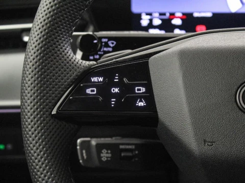 Audi Q3 AUDI Q3 SUV LAUNCH EDITION E-HYBRID 200 KW S TRONIC