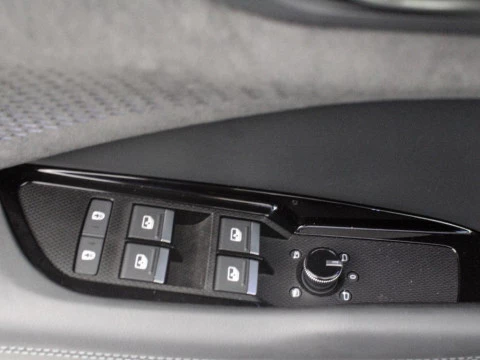 Audi Q3 AUDI Q3 SUV LAUNCH EDITION E-HYBRID 200 KW S TRONIC