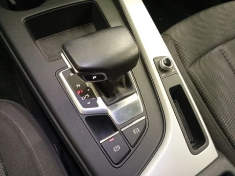 Audi A4 Avant Advanced 40 TDI 140kW quatt S tron