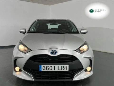 Toyota Yaris 1.5 120H Business Plus