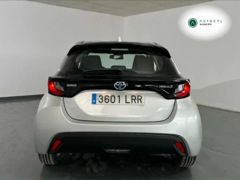 Toyota Yaris 1.5 120H Business Plus