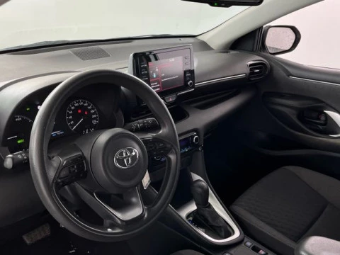 Toyota Yaris 1.5 120H Business Plus