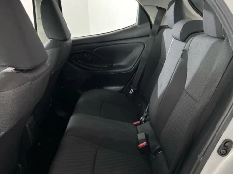 Toyota Yaris 1.5 120H Business Plus