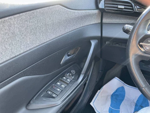 Peugeot 308 5P Allure Puretech 130 S&S EAT8