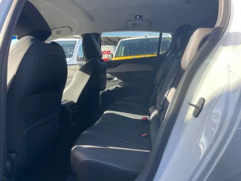 Peugeot 308 5P Allure Puretech 130 S&S EAT8