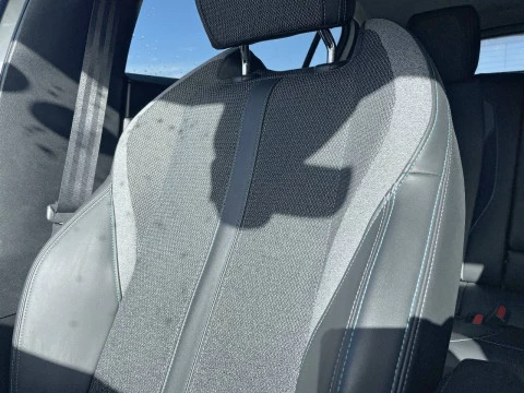 Peugeot 308 5P Allure Puretech 130 S&S EAT8