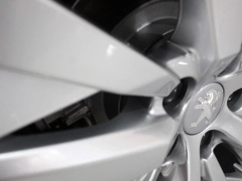 Peugeot 3008 1.5L BlueHDi 96kW (130CV) S&S Active