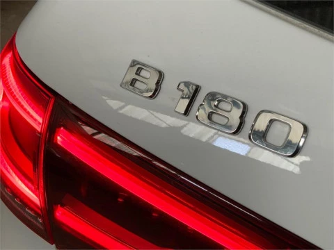 Mercedes-Benz Clase B 180