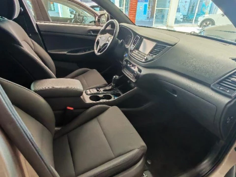 Hyundai Tucson 1.6 TGDI BLUEDRIVE GO SKY DCT 2WD 5P