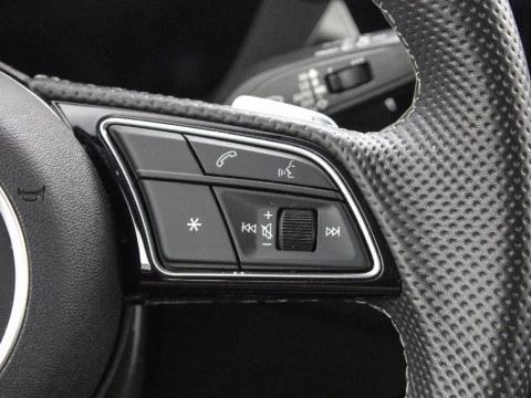 Audi A3 1.5 40 TFSI E S TRONIC GENUINE ED SPBACK 204 5P