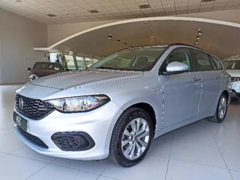 Fiat Tipo TIPO 5W 1.3 MULTIJET POP BUSINESS Fiat Tipo TIPO 5W 1.3 MULTIJET POP BUSINESS