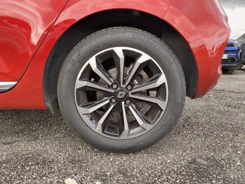 Renault Clio techno Eco-G 100cv (74kW)