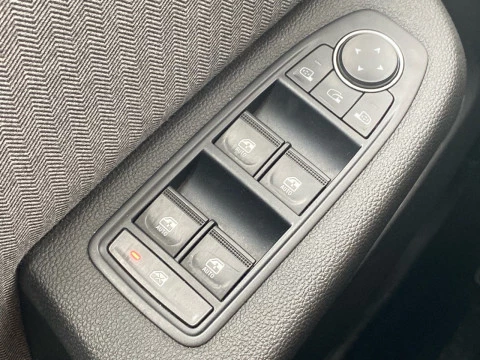 Renault Clio techno Eco-G 100cv (74kW)