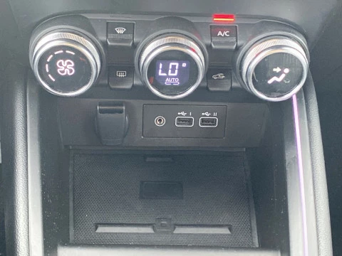 Renault Clio techno Eco-G 100cv (74kW)