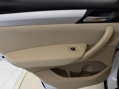 BMW X3 2.0 SDRIVE18D 5P