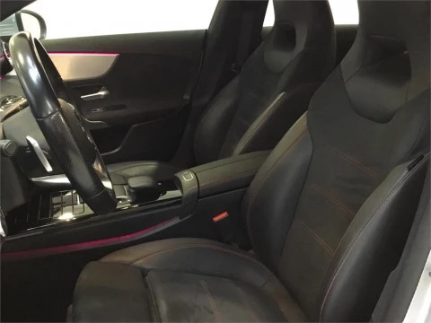 Mercedes-Benz CLA 200 D DCT