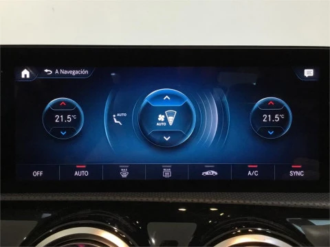 Mercedes-Benz CLA 200 D DCT