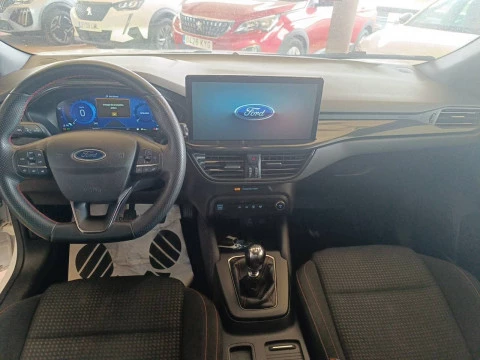 Ford Focus 1.0 Ecoboost MHEV 92kW ST-Line X