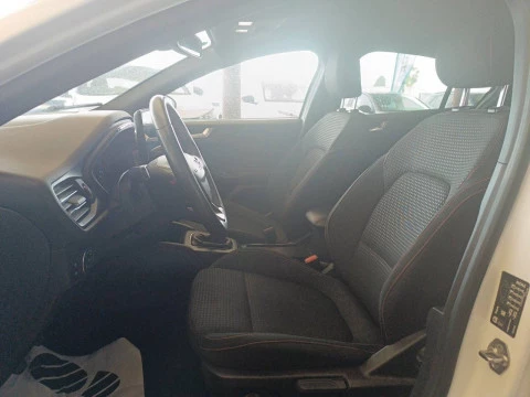 Ford Focus 1.0 Ecoboost MHEV 92kW ST-Line X