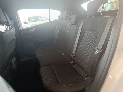 Ford Focus 1.0 Ecoboost MHEV 92kW ST-Line X