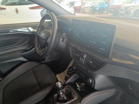 Ford Focus 1.0 Ecoboost MHEV 92kW ST-Line X