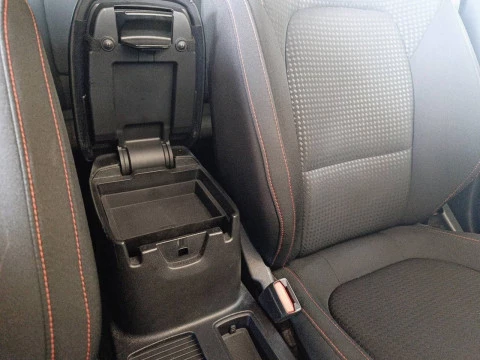 Ford Focus 1.0 Ecoboost MHEV 92kW ST-Line X