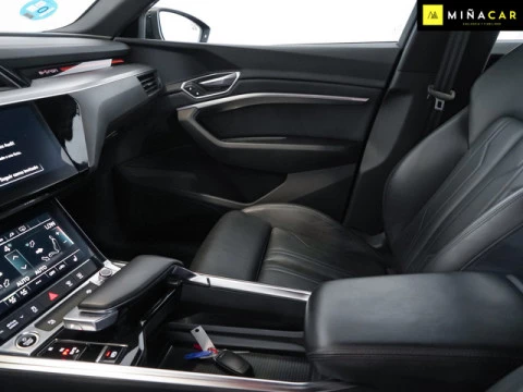 Audi e-tron Advanced 55 quattro 300 kW (408 CV)