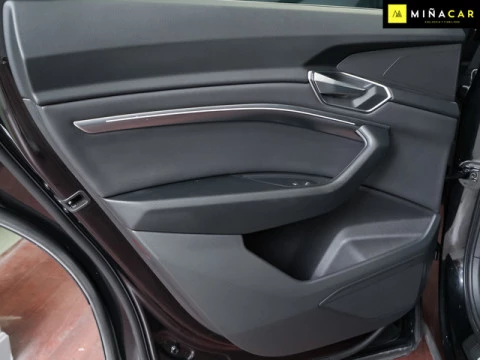 Audi e-tron Advanced 55 quattro 300 kW (408 CV)