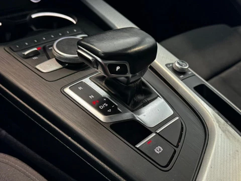 Audi A4 S line 35 TDI 110kW (150CV) S tronic
