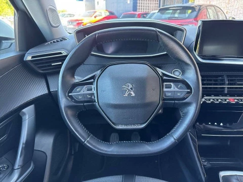 Peugeot 2008 Allure Pack BlueHDI 81kW (110CV)