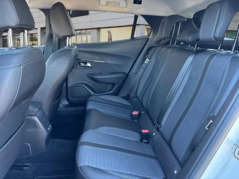 Peugeot 2008 Allure Pack BlueHDI 81kW (110CV)