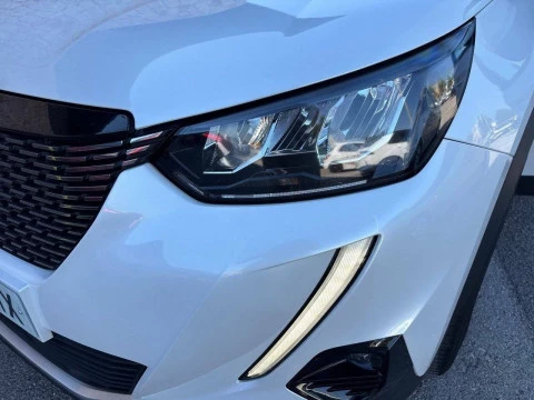 Peugeot 2008 Allure Pack BlueHDI 81kW (110CV)