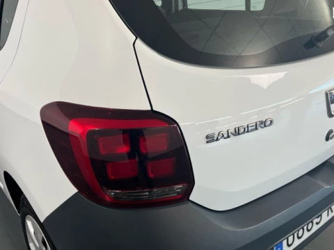 Dacia Sandero Access 1.0 55kW (75CV) - 18