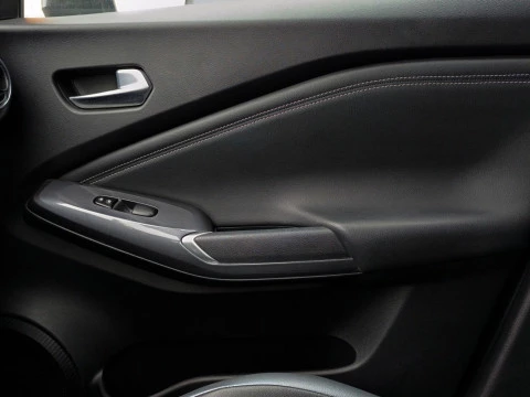 Nissan Juke 1.0 DIG-T 84KW N-CONNECTA DCT 5P