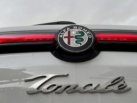 Alfa Romeo Tonale 1,6 DS 130 CV VELOCE