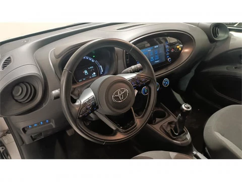 Toyota Aygo X Cross Play MT