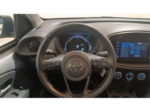 Toyota Aygo X Cross Play MT