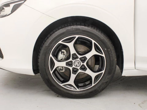 MG3 1.5 HEV COMFORT 195 5P