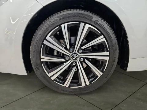 Toyota Corolla 1.8 125H STYLE E-CVT