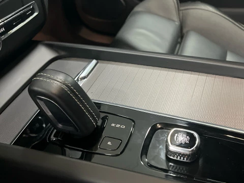 Volvo XC60 XC60 R-Design, B4 mild hybrid (diésel)