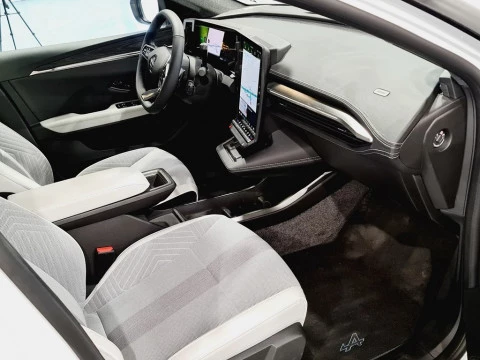 Renault Scenic RENAULT  E-Tech Iconic Gran Autonomia 160kW