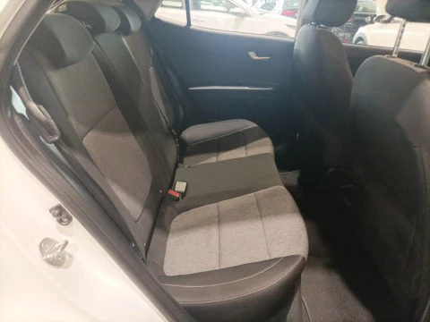 Kia Stonic 1.0 T-GDi 74kW (100CV) MHEV MT Concept