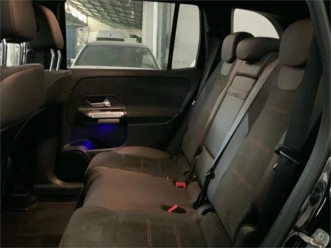 Mercedes-Benz GLB 200 d