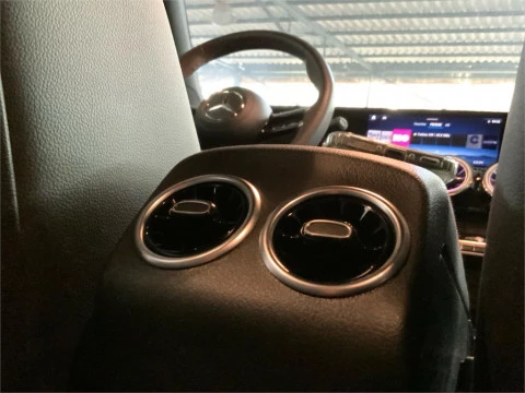 Mercedes-Benz GLB 200 d