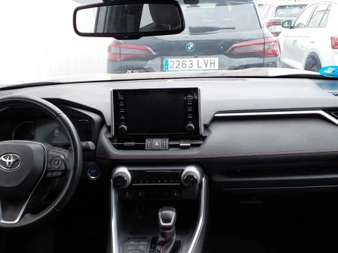 Toyota Rav4 2.5l PLUG-IN 300PH (e-CVT) Advance