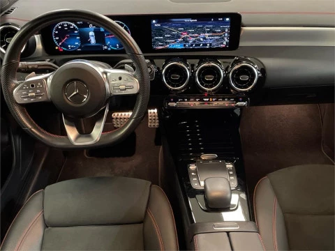 Mercedes-Benz CLA 200 D DCT Shooting Brake