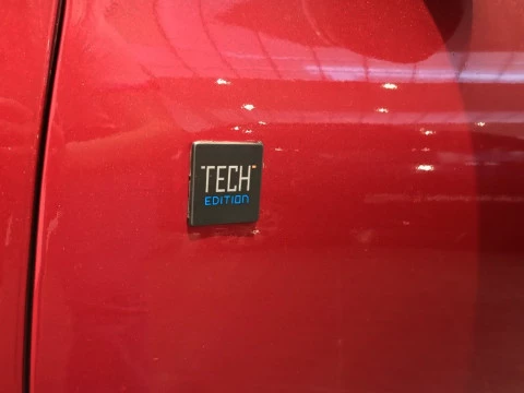 Peugeot 208  1.2 PureTech S&S Tech Edition 110