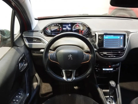 Peugeot 208  1.2 PureTech S&S Tech Edition 110