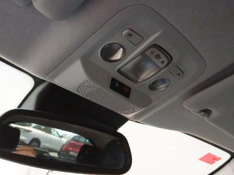 Peugeot 208  1.2 PureTech S&S Tech Edition 110